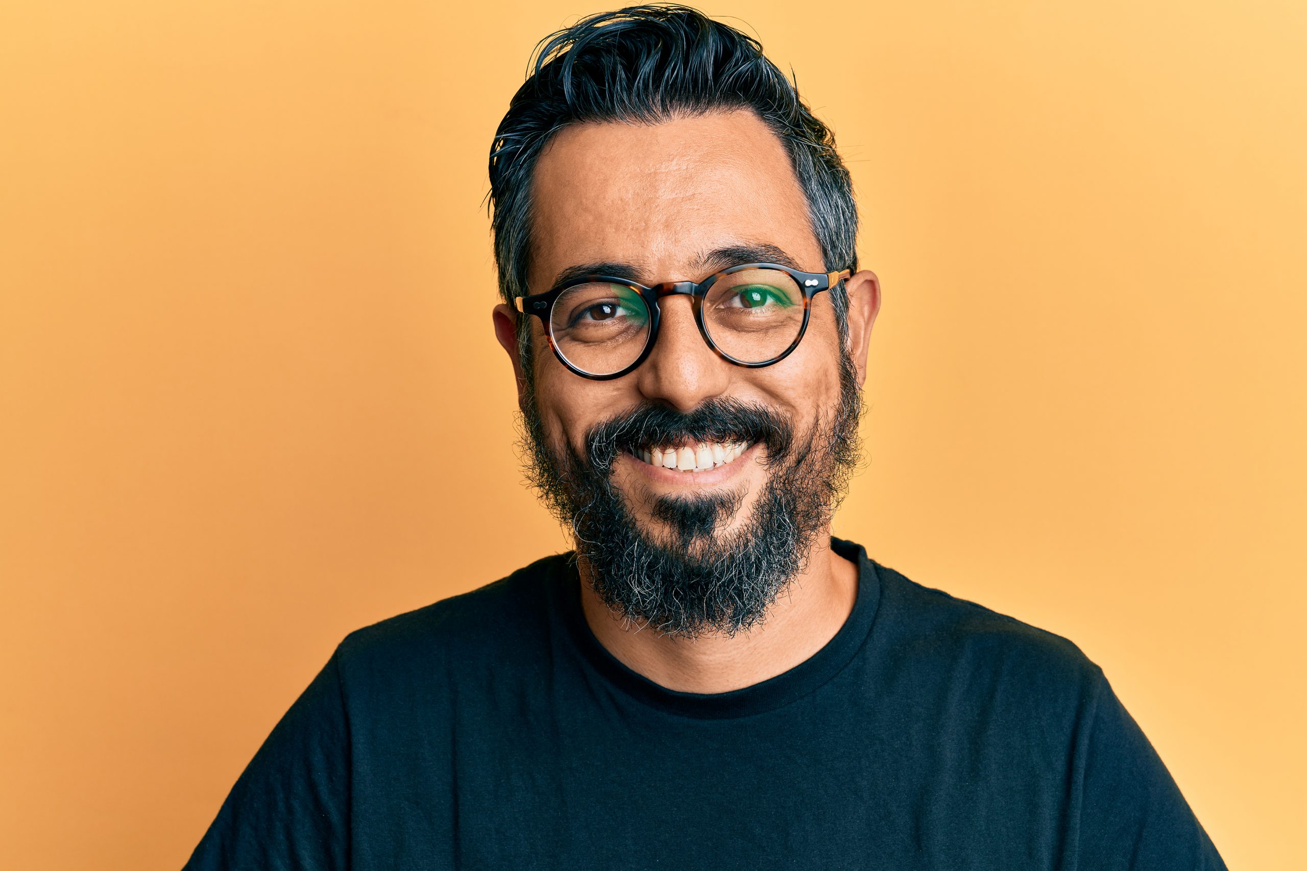 Portrait of Aaron Amat founder of Kraken Images